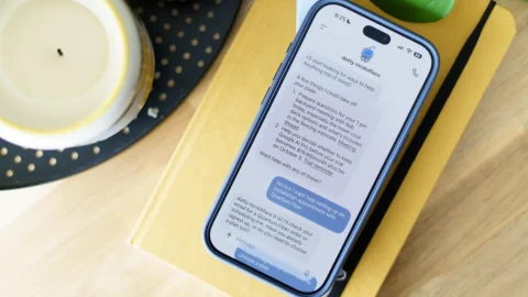 OpenAI 推出 Dots 智能体：面向企业，月费 100 美元起