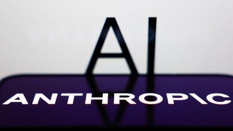 Anthropic 承诺将 5% 股份投入「公共利益基金」，公司估值每增长 50% 可追加 2%