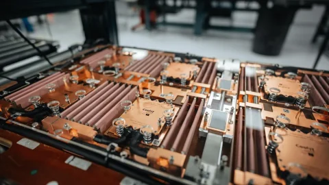 CoolIT 推无风扇液冷方案，瞄准 250kW 以上 AI 机架