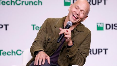 Tony Fadell 谈首波 AI 硬件为何失败：没解决真实需求，也没建立信任